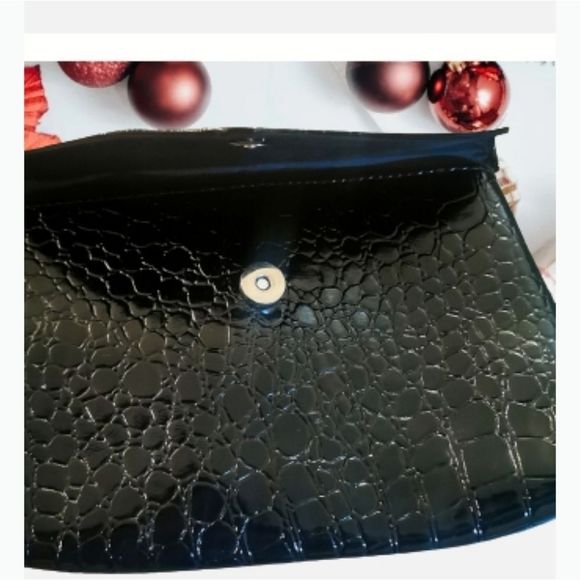 Snakeskin clutch🐍 - Picture 2 of 3